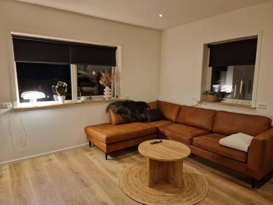 New Flat With Hot Tub - No3 Apartment Oyndarfjordur Exterior photo